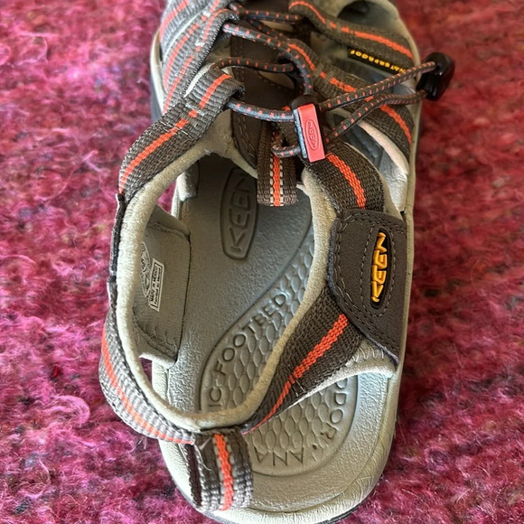 Keen shoes great condition - Picture 7 of 8